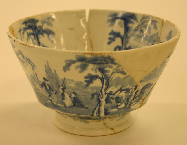 Ceramic - earthenware cup