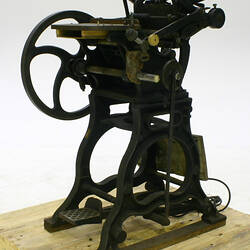 Clam-shell Treadle Palten Printing Press