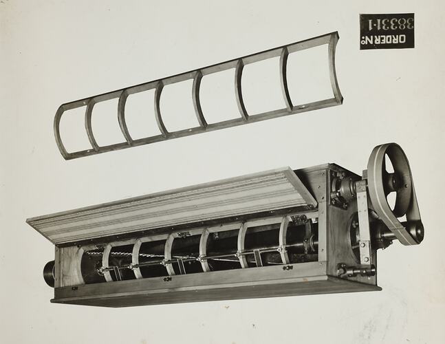 Photograph - Schumacher Mill Furnishing Works, Horizontal Single Sieve Sifter, Port Melbourne, Victoria, 1939