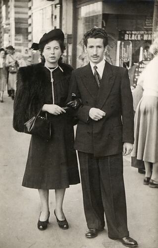 Giovanni & Maria D'Aprano, Melbourne Street, 1949