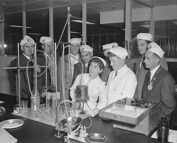 Brockhoff Biscuit Co, Group in a Laboratory, Burwood, Victoria, 26 Jun 1959