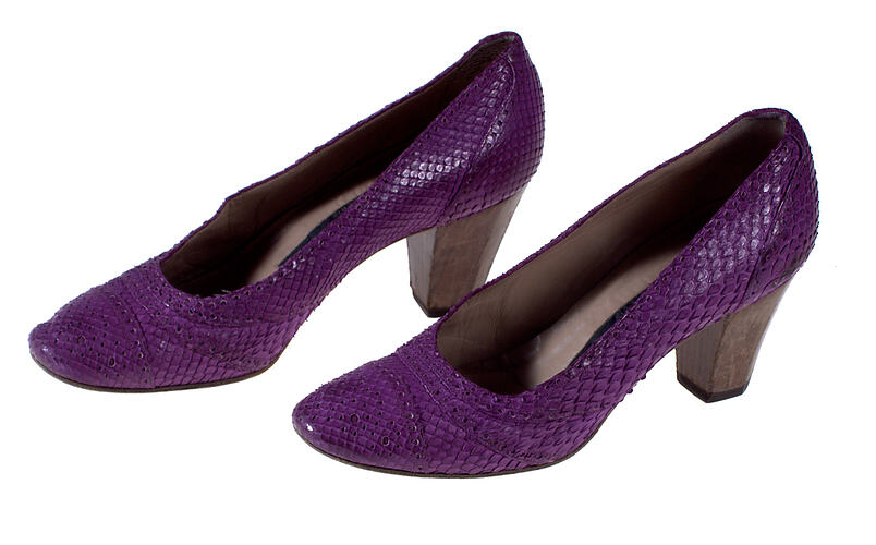 Pair of Shoes - Magenta, faux snake court