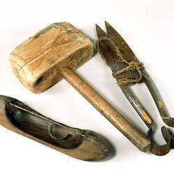 Shuttle, Mallet and Hand Shears