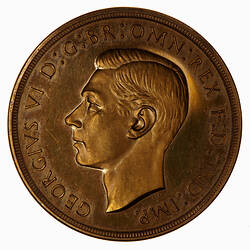 Proof Coin - 5 Pounds, George VI, Great Britain, 1937 (Obverse)