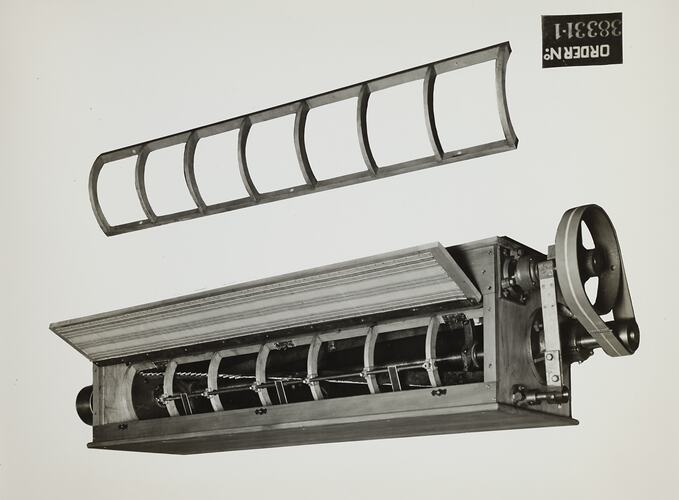 Photograph - Schumacher Mill Furnishing Works, Horizontal Single Sieve Sifter, Port Melbourne, Victoria, 1939