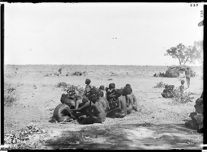 Men and women mourning, Tennant Creek, Central Australia, 1901