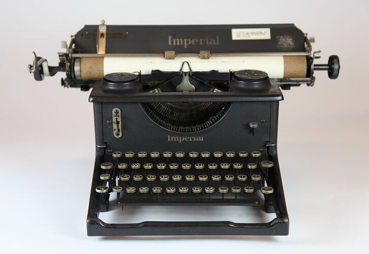 Typewriter - Imperial, Model 58