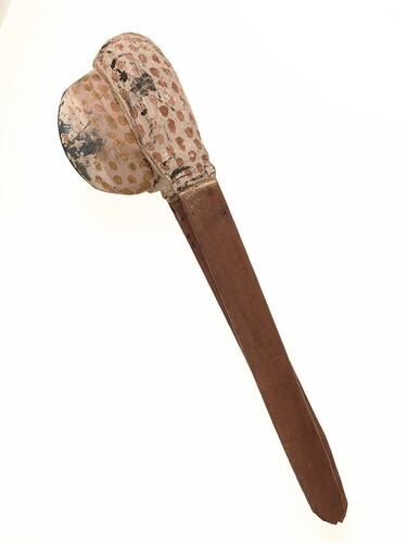 A stone axe from Milingimbi.