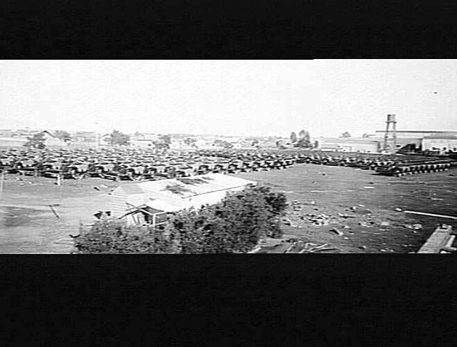 PHOTO TAKEN AUGUST 1923. 500 HEADERS BEHIND FACTORY.