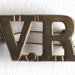 Badge - 'V.R', Victorian Rangers, Victorian Colonial Forces, 1889-1900