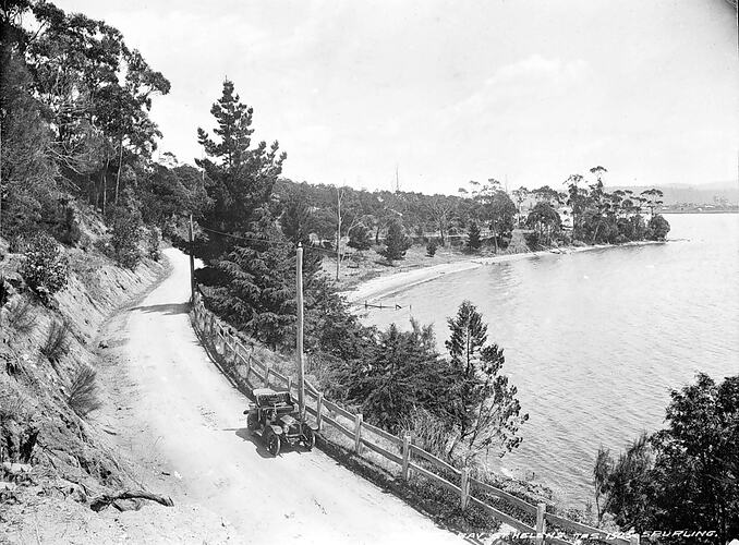 BEAUTY BAY, ST. HELENS, TAS.