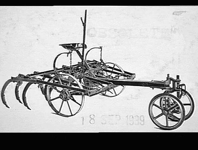 CULTIVATORS