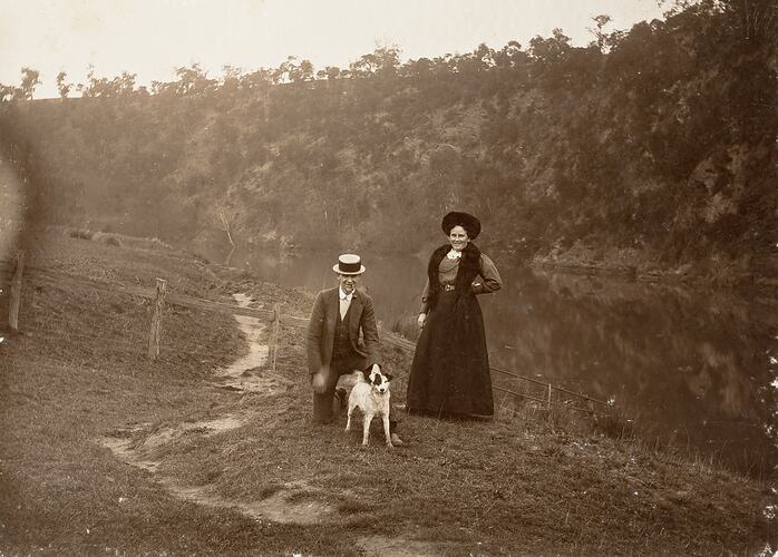 Man, Woman & Dog on Banks of Yarra River, Studley Park, circa 1913
