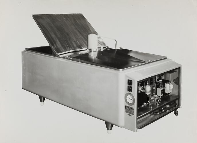Photograph - Schumacher Mill Furnishing Works, Machine, Port Melbourne, Victoria, circa 1940s