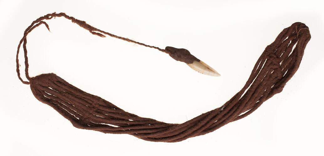 Neck ornament, Australia, Gulf
