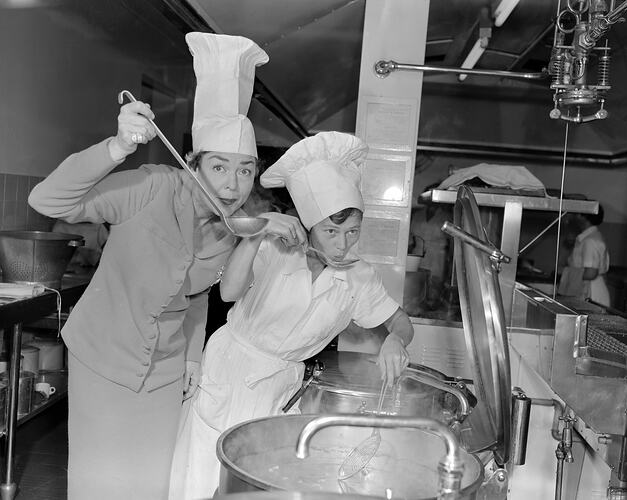 W.D. & H.O. Wills, Pair in a Kitchen, Chadstone, Victoria, 10 Mar 1959