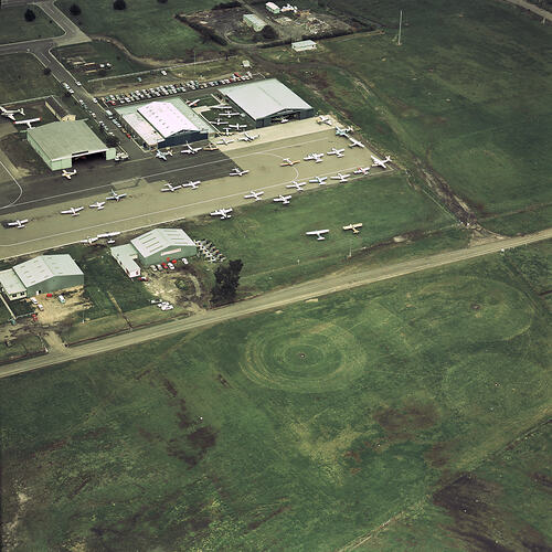 Colour aerial photograph of Moorabbin airport.