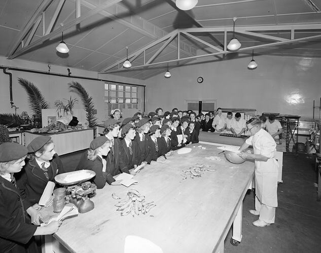 Banana Board, Cooking Class, Melbourne, 18 Nov 1959