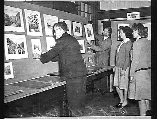 EMPLOYEES ARTS AND CRAFTS EXHIBITION: JULY 1944