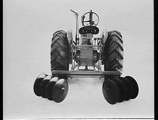 ATTACHMENT FOR `SUNPEARL' GANG FOR `SUNHANDLIFT' REAR VIEW: 23 JULY 1942