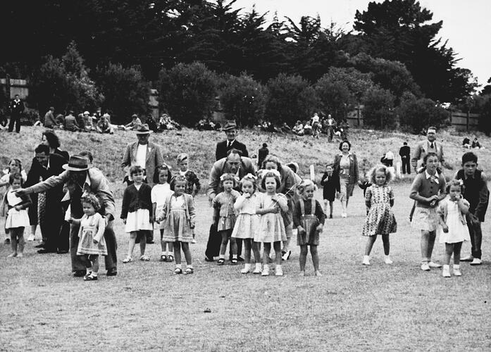 [The girl-toddlers race at the Sunshine Harvester Works annual picnic, Frankston, March 1949.]