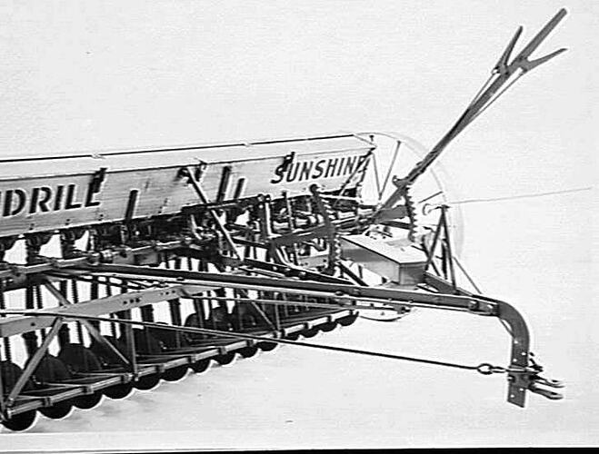 16 ROW DISC DRILL FITTED WITH TRACTOR LEVERS & HITCH. DEC 1947