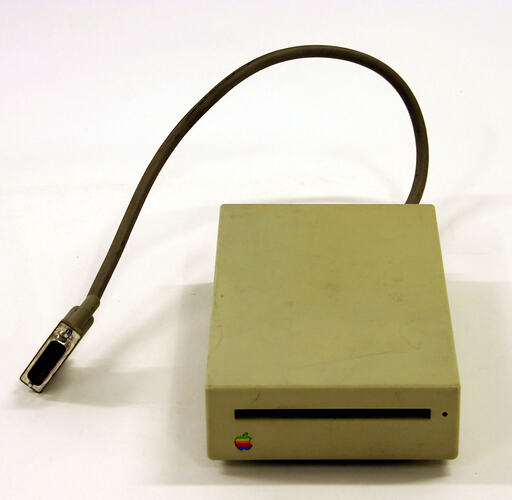 External 800k 3.5 inch Floppy Disk Drive - Apple