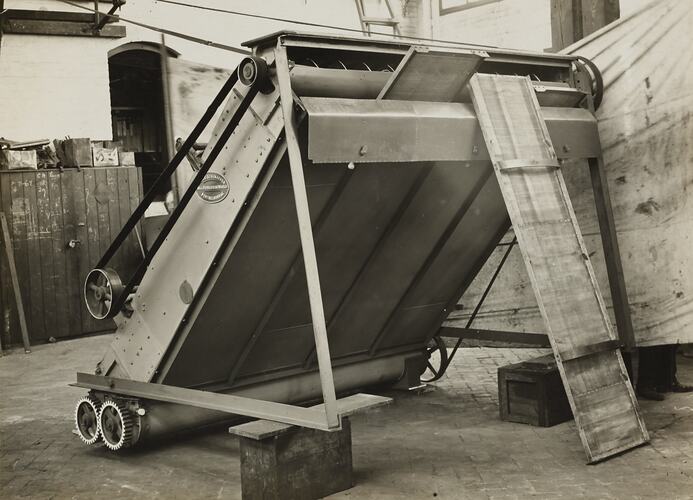 Photograph - Schumacher Mill Furnishing Works, 'Perfection Screen', Port Melbourne, Victoria, circa 1930s