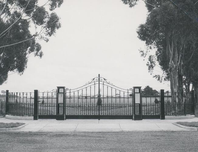 Closed Memorial gates in front of Reserve.