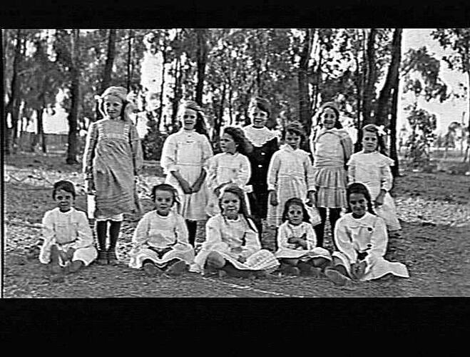 MERRIGUM - SUNDAY SCHOOL GROUP