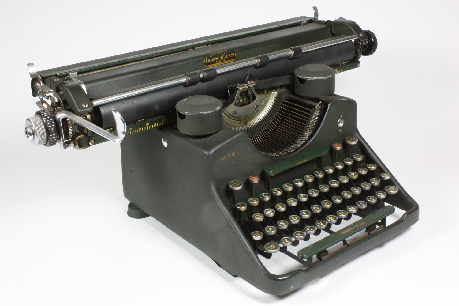 Typewriter BarLock Typewriter Co., Model 22, circa 1951