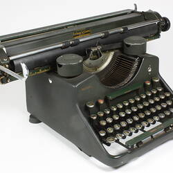 Typewriter - Bar-Lock Typewriter Co., Model 22, circa 1921