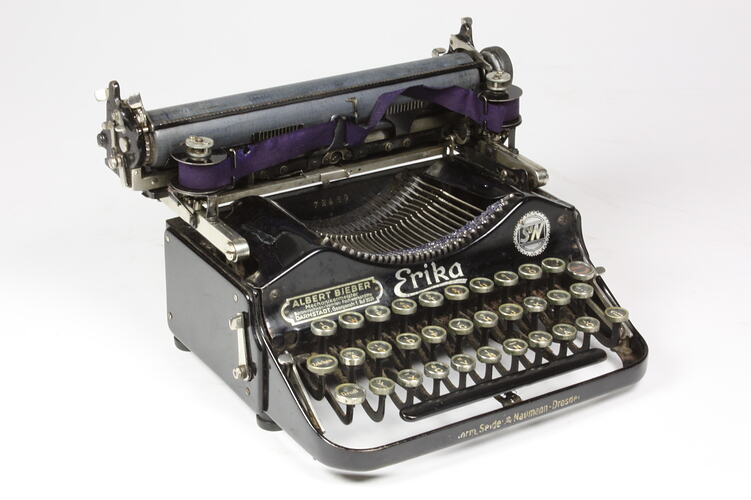 Typewriter.